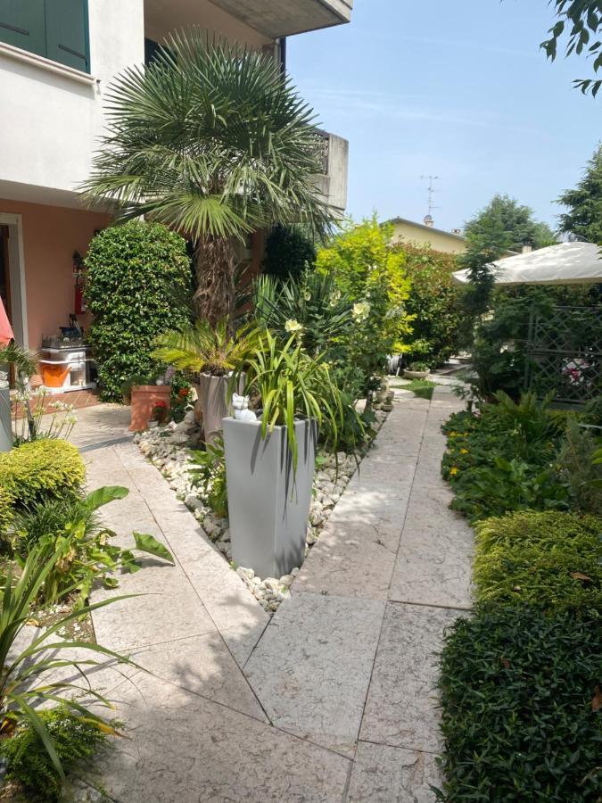 B&B Garda 4U Desenzano del Garda Eksteriør billede