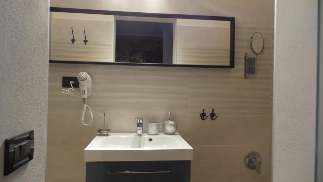 B&B Garda 4U Desenzano del Garda Eksteriør billede