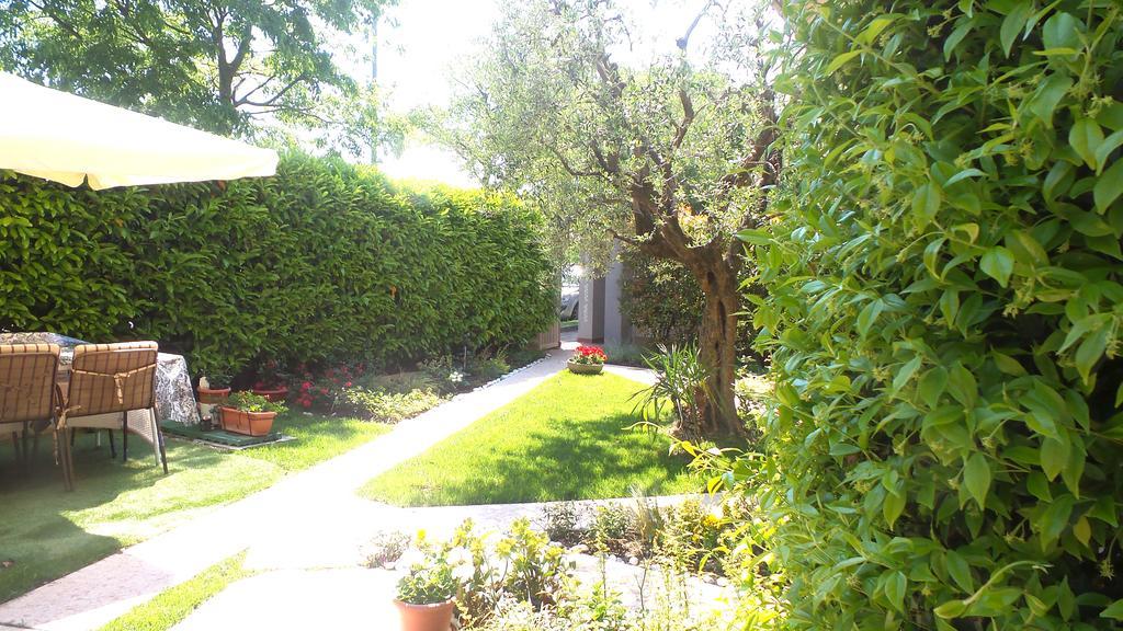 B&B Garda 4U Desenzano del Garda Eksteriør billede
