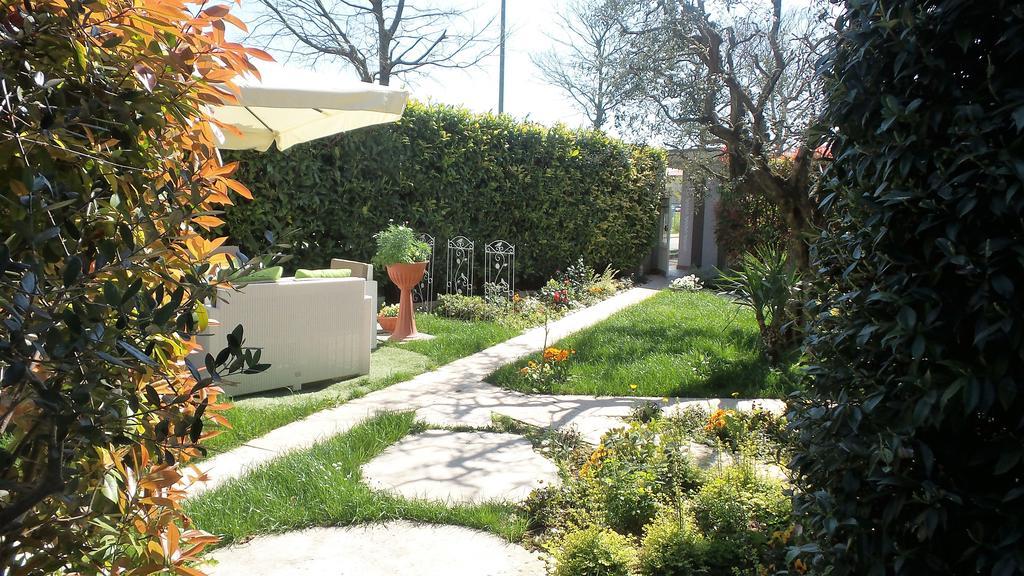 B&B Garda 4U Desenzano del Garda Eksteriør billede