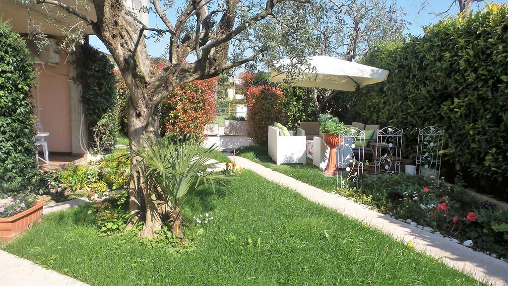 B&B Garda 4U Desenzano del Garda Eksteriør billede